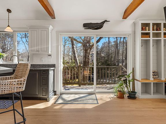 5th image of 85 Pier Road