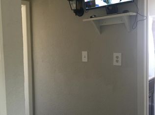 929 W Maple St, Compton, CA 90220