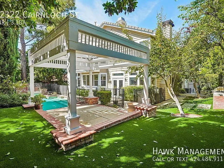 22322 Cairnloch St — Photo 57