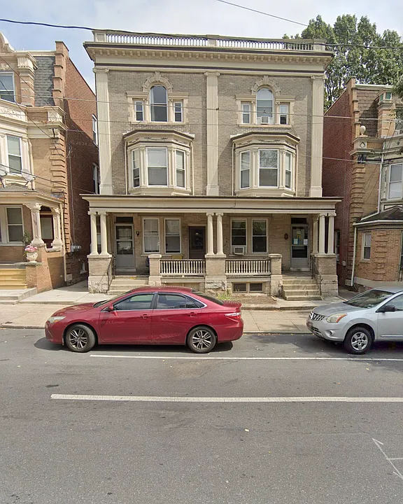135 College Ave #5