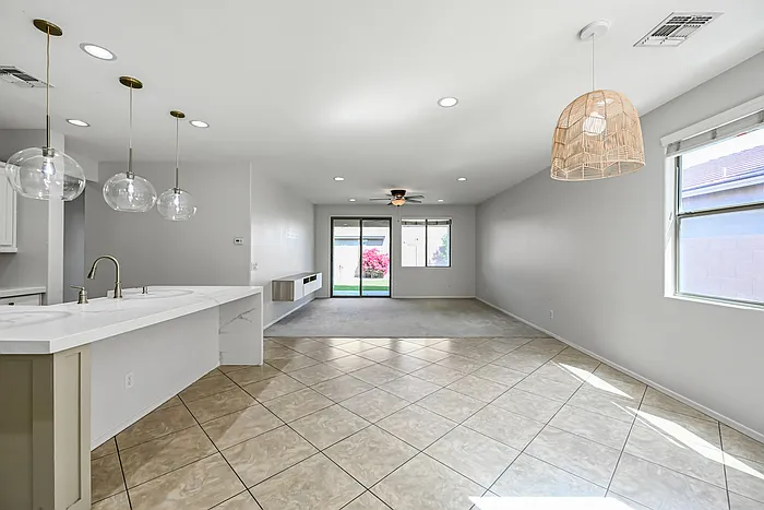 23862 W Gibson Ln — Photo 7