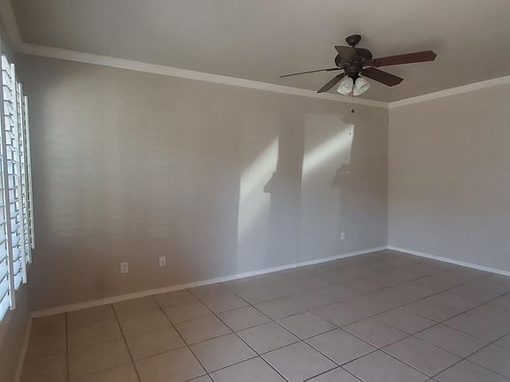 5th image of 10051 Railroad Dr APT 304