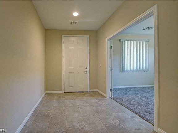 4th image of 3941 Penton Ave