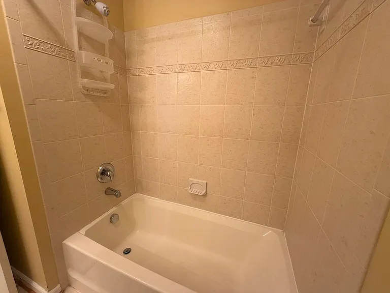 829 Rainier Rd — Photo 30