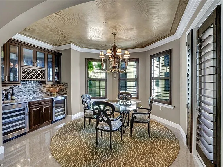 2772 Tiburon Blvd E #5-102 — Photo 2
