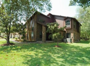 727 Timber Cove Dr, Seabrook, TX 77586