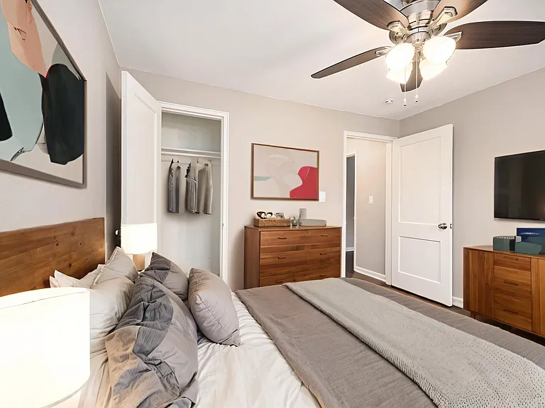 Manor Ridge Apartments — Photo 26