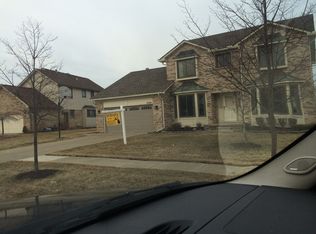 3053 Gloucester Dr, Sterling Heights, MI 48310