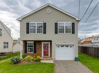 27 Marion St, Port Reading, NJ 07064