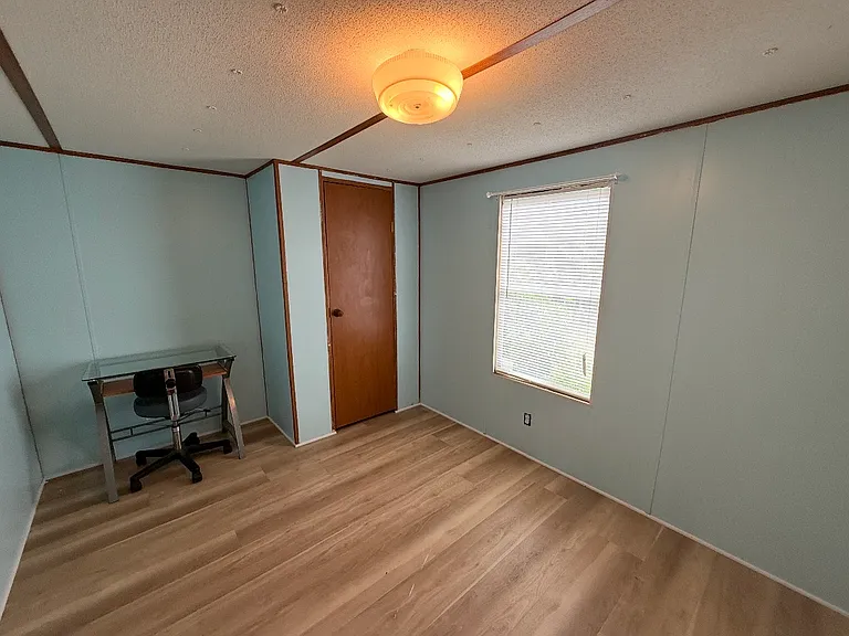 Cougar Dr — Photo 3
