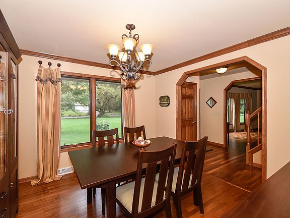 5th image of 10946 N Sherwood Dr