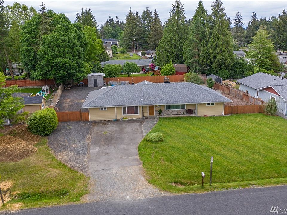 1st image of 2221 110th Ave E