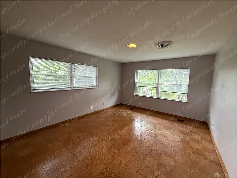 3776 Dorset Dr — Photo 36
