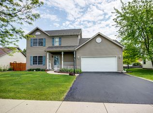 408 Glen Mor Dr, Shorewood, IL