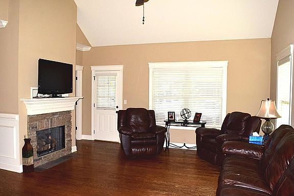 1st image of 6858 Village Lake Cir