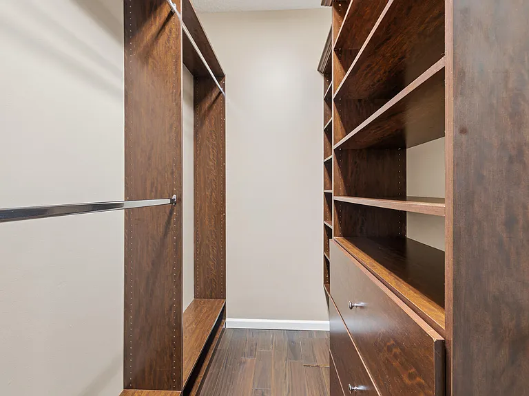 8480 Man O War Rd — Photo 36