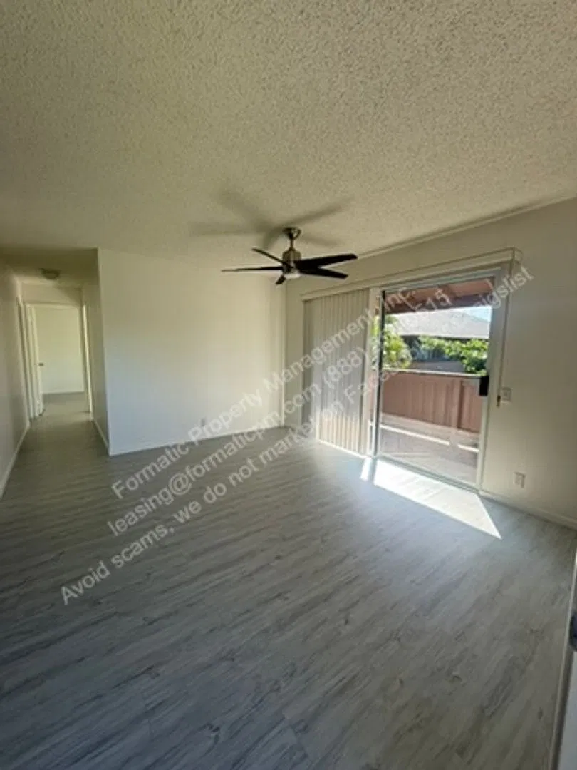2 bed, 1.5 bath, 717 sqft, $2,795 — Photo 2