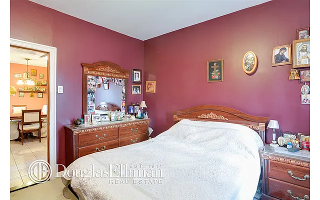 Sold by Douglas Elliman | media 9