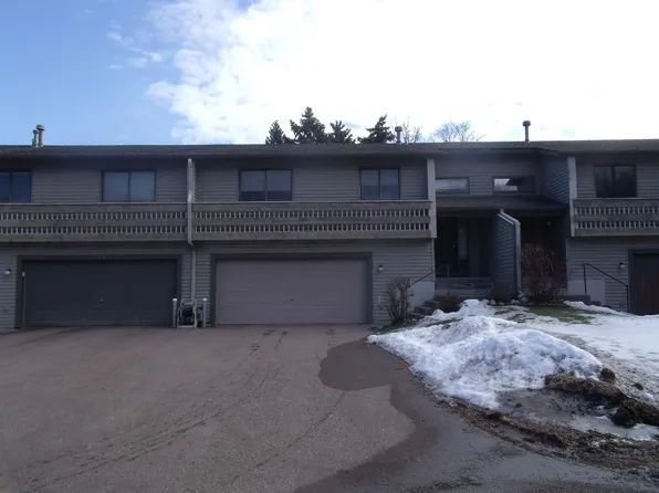 7229 Woodstock Curv, Bloomington, MN 55438