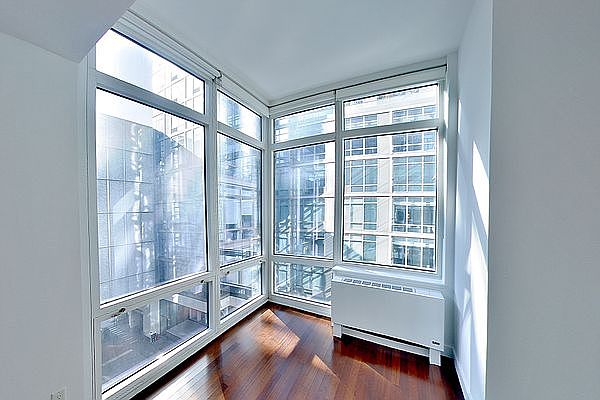 1st image of 600 W 42nd St #424
