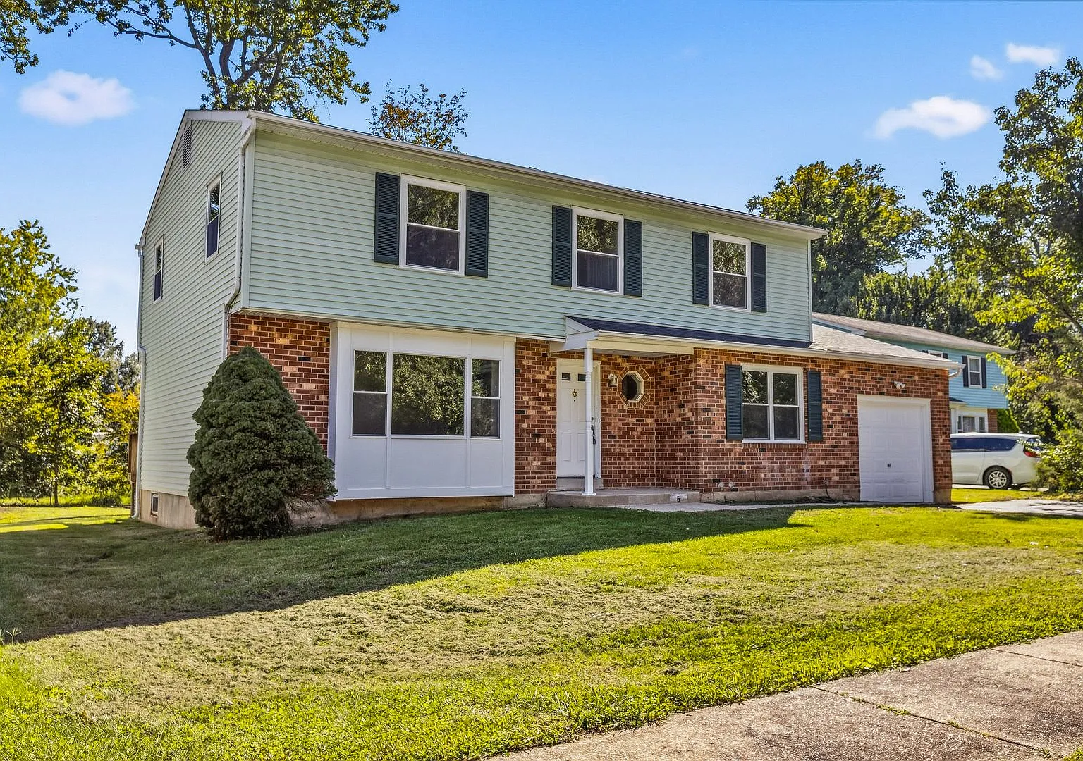 Remodeled 4bed/2Bth in Newark- Showing Friday 9/25 6pm-6:30pm — Photo 2