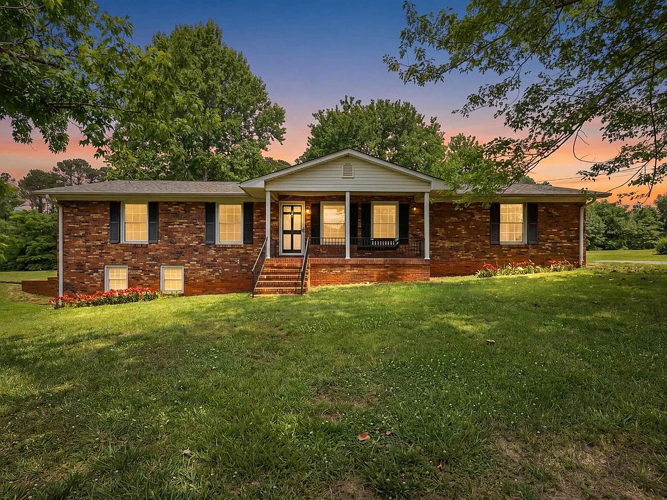 1st image of 631 Riveroak Cir