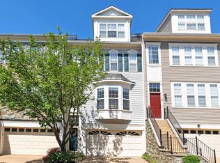 113 Lake Cook Dr, Alexandria, VA 22304