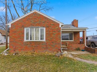 11581 Metter Ave, Warren, MI 48089