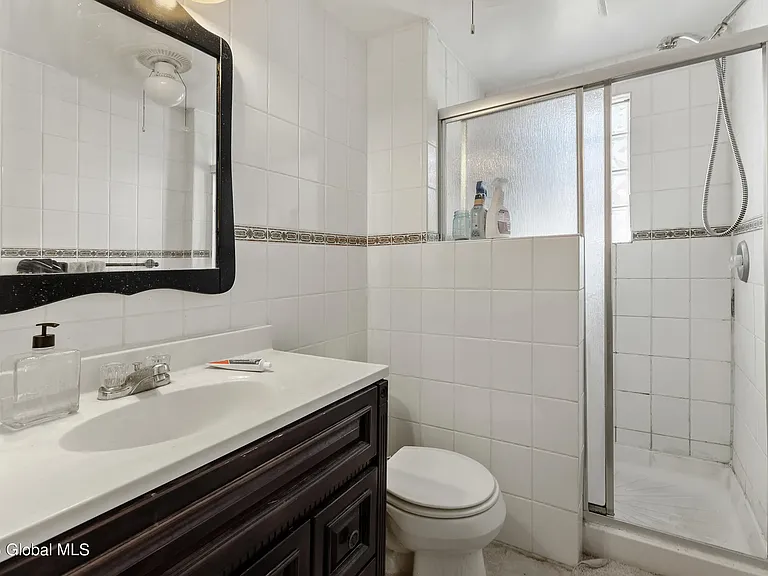 1503 Jacob St — Photo 5