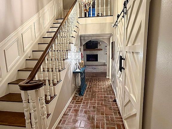 3rd image of 3322 Butler Ave