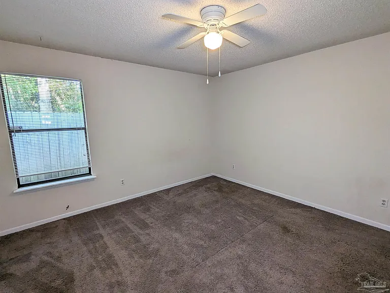 1011 Rentz Ave — Photo 30