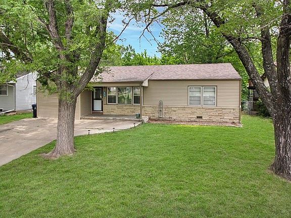 2nd image of 872 S Fredrick Dr