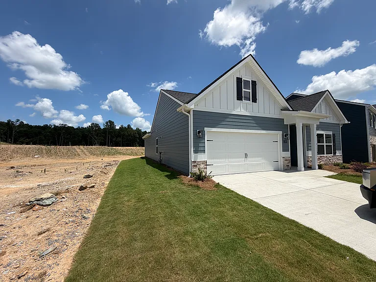 3796 Hawks Creek Dr — Photo 43