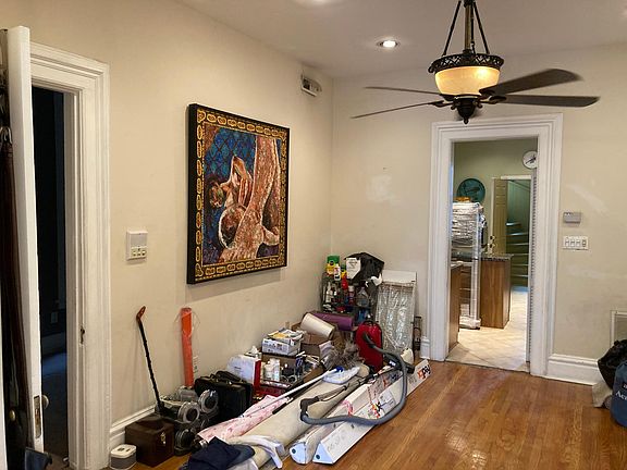 5th image of 1903 W Evergreen Ave Floor 2