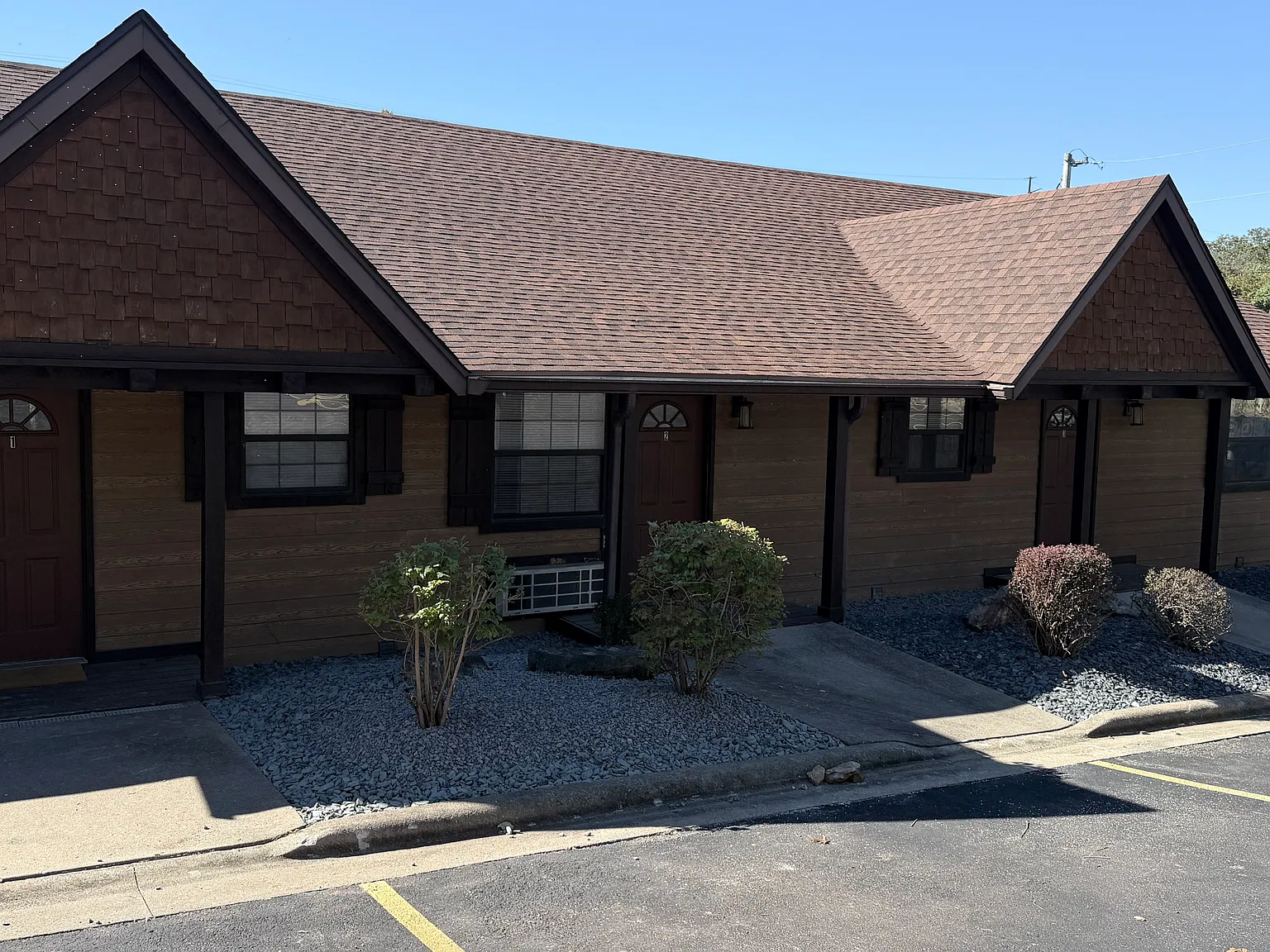 1133 Acacia Club Rd — Photo 1