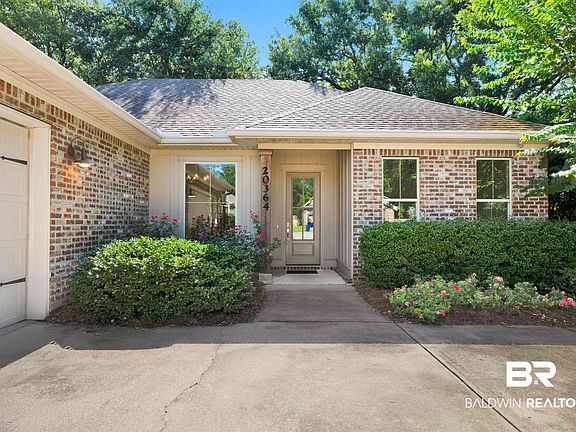 3rd image of 20364 Cadena Creek Ave