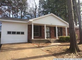 8220 Southaven Cir W, Southaven, MS 38671