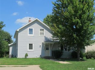 213 E 3rd St, Wilton, IA 52778