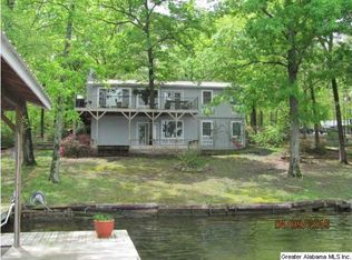 1944 Lands End Rd, Sylacauga, AL 35151