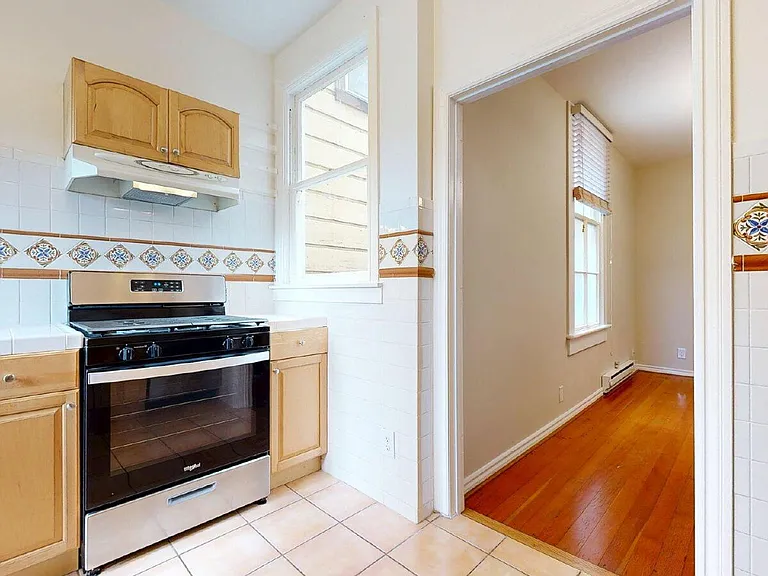 1412 Lyon St #A — Photo 14