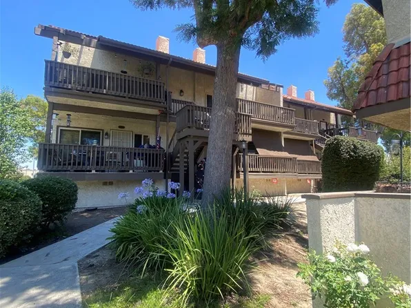 27661 Nugget Dr APT 6, Santa Clarita, CA 91387