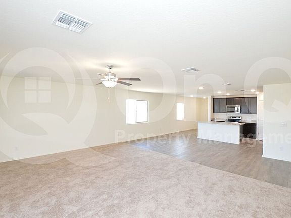 4th image of 2509 N McDonald Ln