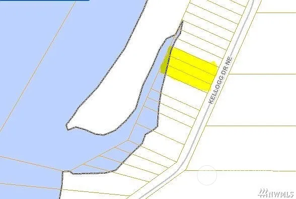 7027 Kellogg Drive NE photo 1