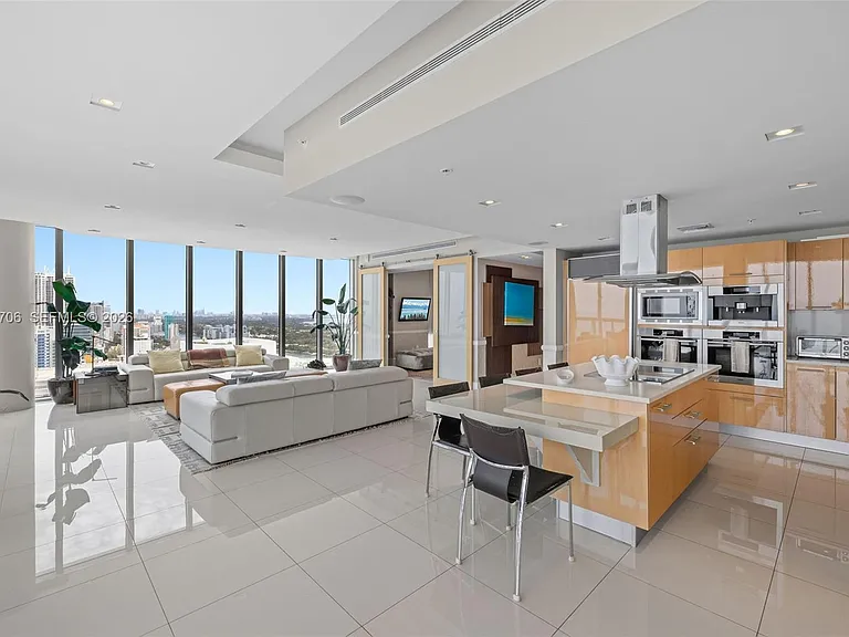 6899 Collins Ave #2708 — Photo 6