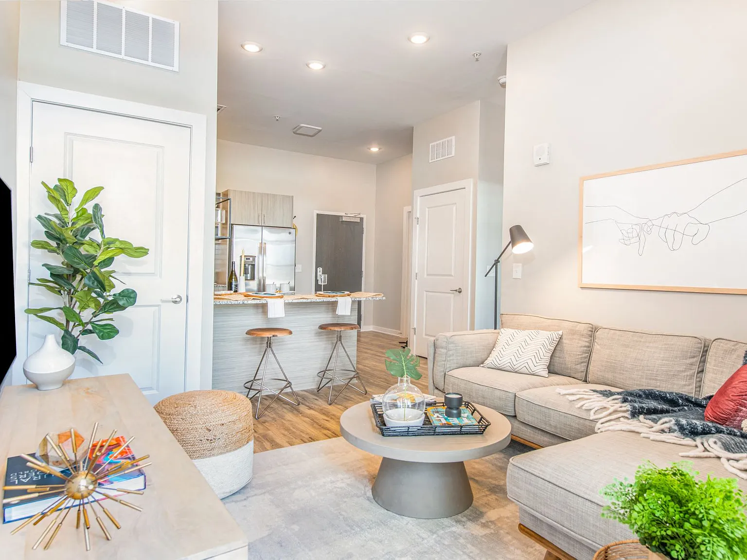 The Baxly Apartments — Photo 4