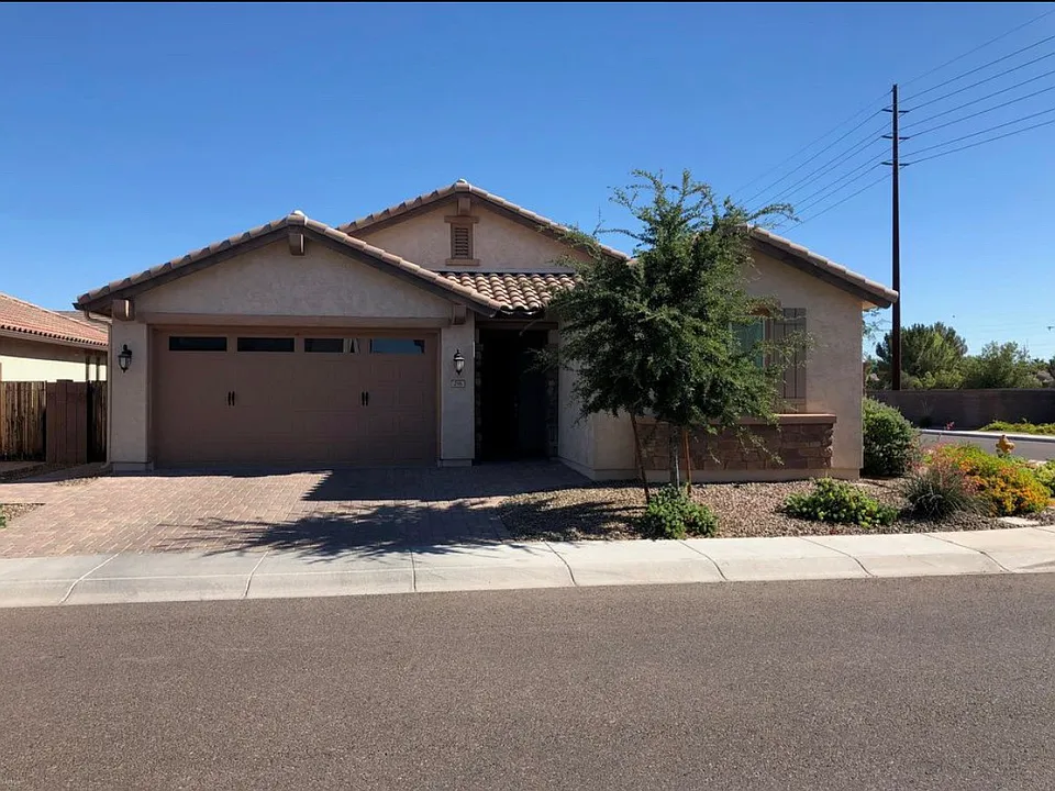 298 E Kaibab Dr