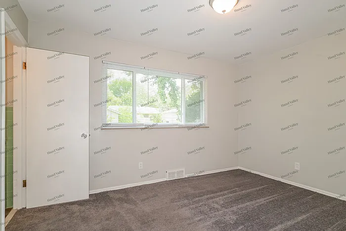 7012 Marlac Dr — Photo 8
