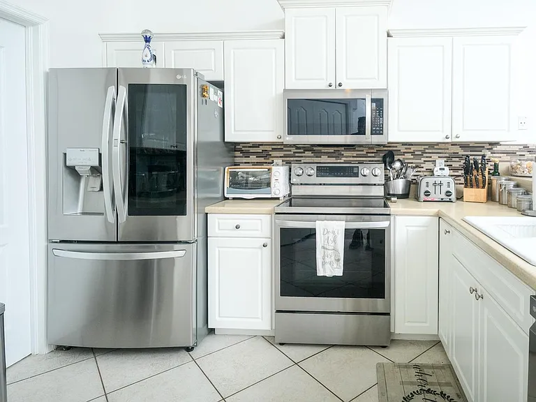 1814 Wisteria St — Photo 13
