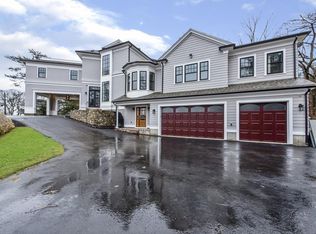 120 Galloupes Point Rd, Swampscott, MA 01907