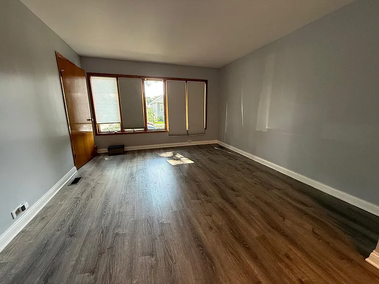3841 N Octavia Ave — Photo 5